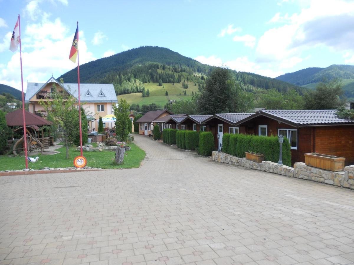 Pension, Camping & Biker Station Zur Deutschen Eiche Ciocanesti Exterior photo